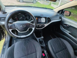 Kia Picanto  hatchback ofrecido en Piedras Blancas 