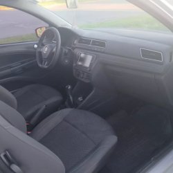 Venta en Uruguay de Volkswagen Saveiro  4 puertas 