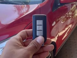 Venta en Uruguay de Mitsubishi Mirage  4 puertas 