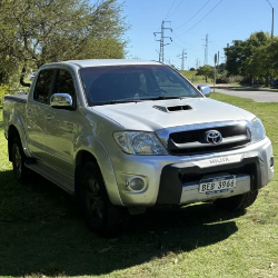 vendo: uy/toyota-hilux-diesel-2011-usado-maldonado
