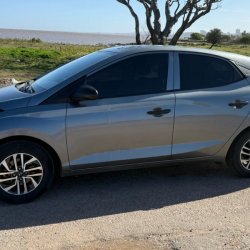 Hyundai HB20  hatchback ofrecido en Ciudad Vieja 