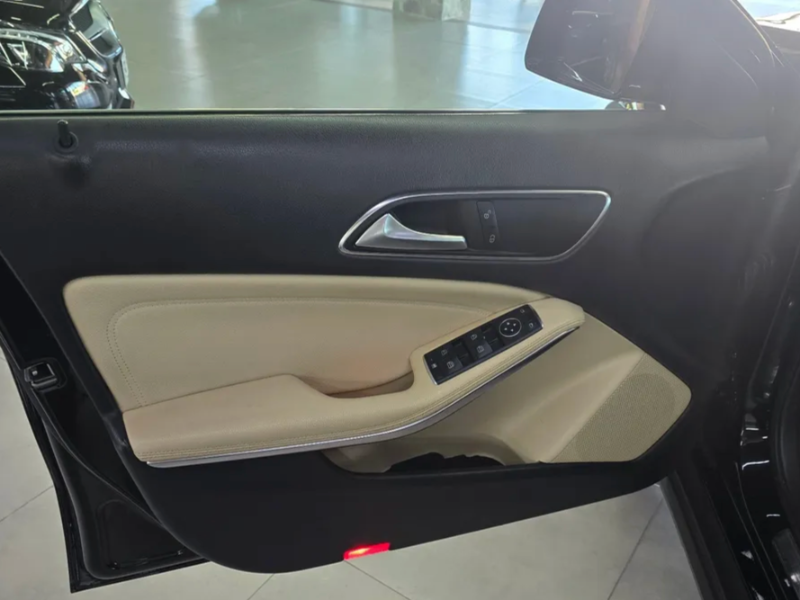 Mercedes-Benz GLA Precio