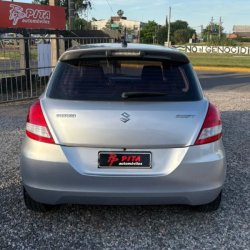 Suzuki Swift  hatchback ofrecido en Maldonado 