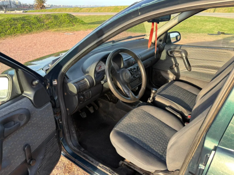 Chevrolet Corsa  familiar ofrecido en Barra de Valiza 