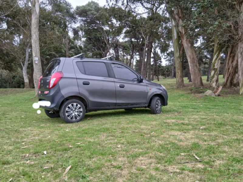 Venta en Uruguay de Suzuki Alto  4 puertas 