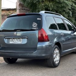 Peugeot 307  familiar ofrecido en Las Piedras 