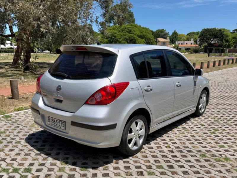 venta de Nissan Tiida usado