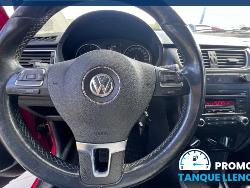 Venta en Uruguay de Volkswagen Suran  4 puertas 