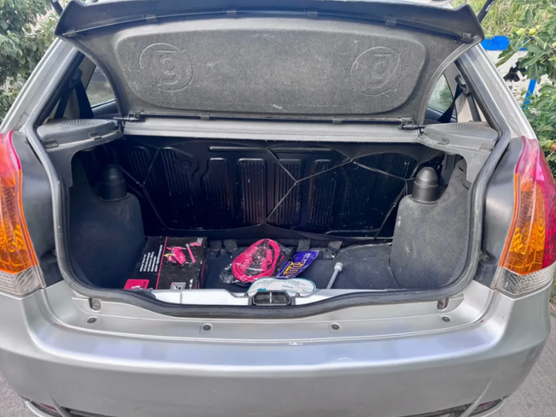 Venta en Uruguay de Fiat Palio  4 puertas 