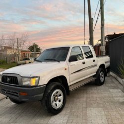 Hilux 1993 usado en venta