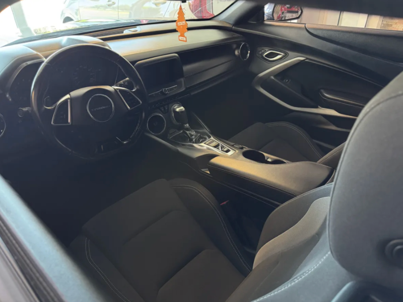 con motor 2.0T a la vista