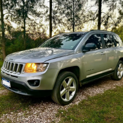 Foto: Jeep Compass 2.4 Limited 4x4 Automático – Confort, Estilo y Potencia en un Solo SUV