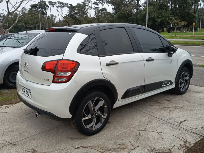 Citroën C3  hatchback ofrecido en Punta Gorda 