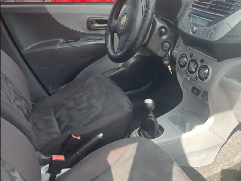 Venta en Uruguay de Suzuki Celerio  4 puertas 