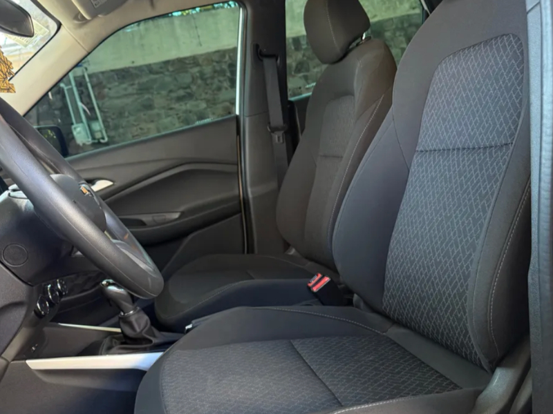 Venta en Uruguay de Chevrolet Montana  4 puertas 