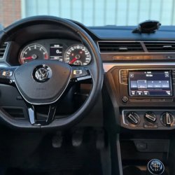 Venta en Uruguay de Volkswagen Gol  4 puertas 