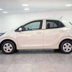 Kia Picanto  hatchback ofrecido en Malvín 