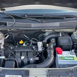 Renault Sandero  hatchback ofrecido en Punta del Este 