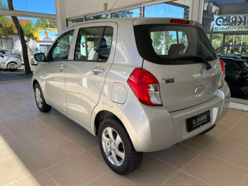 Suzuki Celerio  hatchback ofrecido en Rivera 