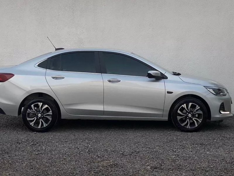 Venta en Uruguay de Chevrolet Onix  4 puertas 