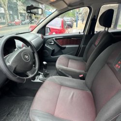 Venta en Uruguay de Renault Sandero Stepway  4 puertas 