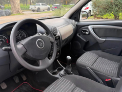 Venta en Uruguay de Renault Sandero  4 puertas 