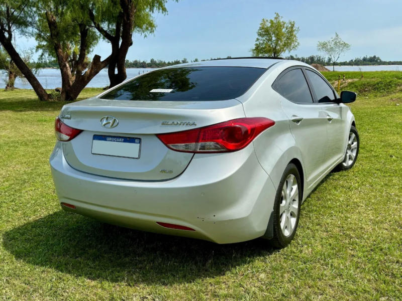 venta de Hyundai Elantra usado