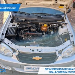 Venta en Uruguay de Chevrolet Corsa  4 puertas 