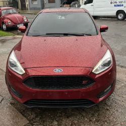 Foto: Ford Focus III 2.0 Titanium 2018: Hatchback de Gamay Tecnología