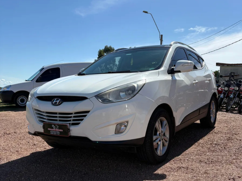 Venta en Uruguay de Hyundai Tucson  4 puertas 