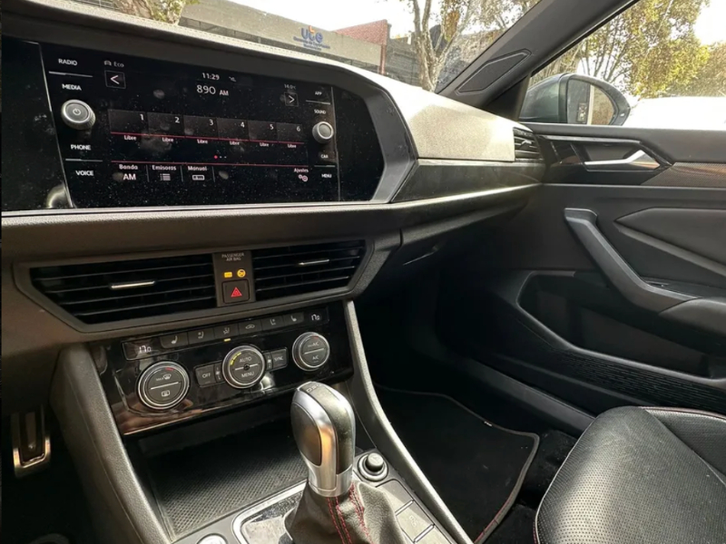 Volkswagen Vento Precio