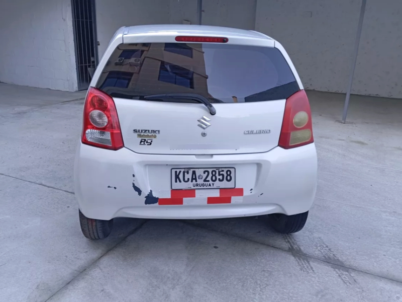 Imagen del Suzuki 2012  1.0 listo para la venta  