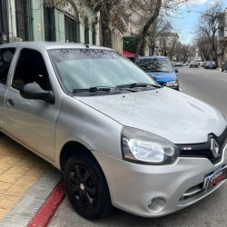 Renault Clio  hatchback ofrecido en Cordón 