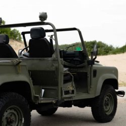 Land Rover Defender  suv ofrecido en Maldonado 