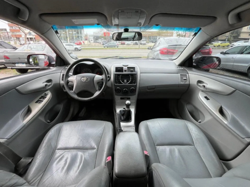 Toyota Corolla Precio