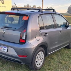 Volkswagen Up  hatchback ofrecido en Tacuarembó 