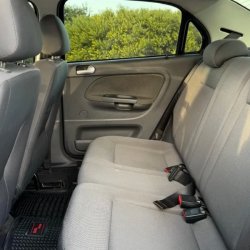 Venta en Uruguay de Volkswagen Gol  4 puertas 