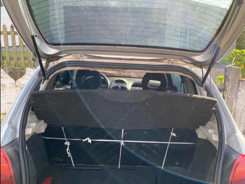 Venta en Uruguay de Peugeot 206  3 puertas 