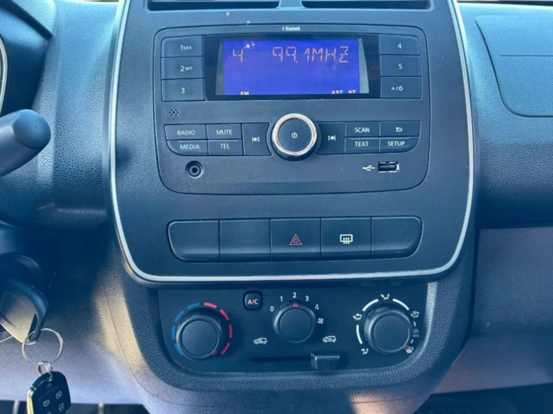 vista interna del Renault