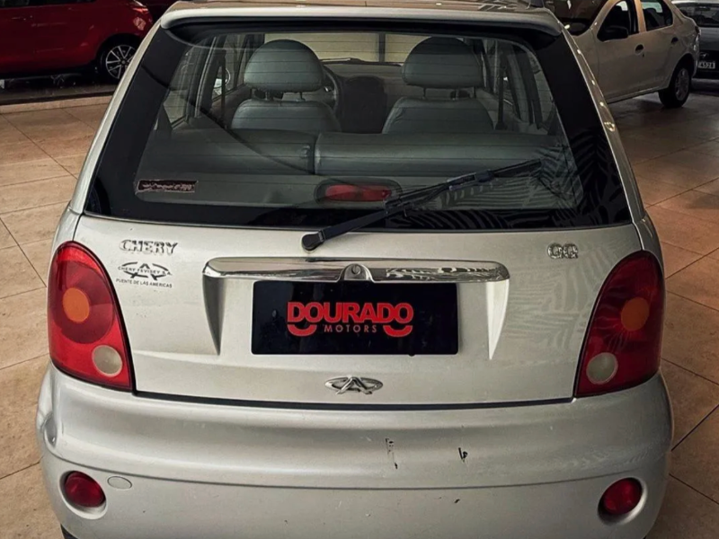 Chery QQ  hatchback ofrecido en Carrasco 