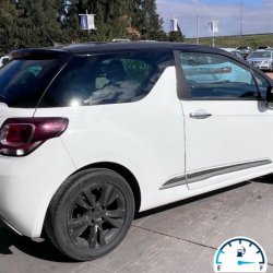 Citroën DS3  hatchback ofrecido en Las Piedras 