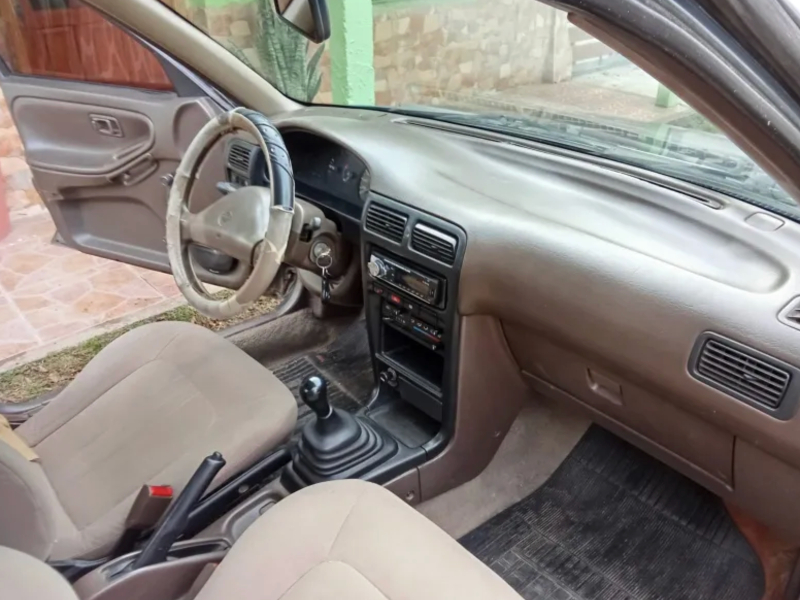 Imagen del Nissan 1995  2.0 listo para la venta  