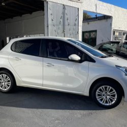 venta de Peugeot 208 usado