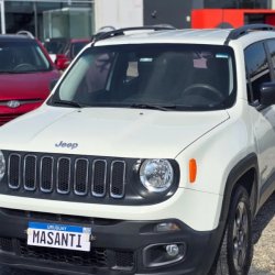 Imagen del Jeep 2016  1.8 listo para la venta  