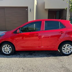 Venta en Uruguay de Kia Picanto  4 puertas 