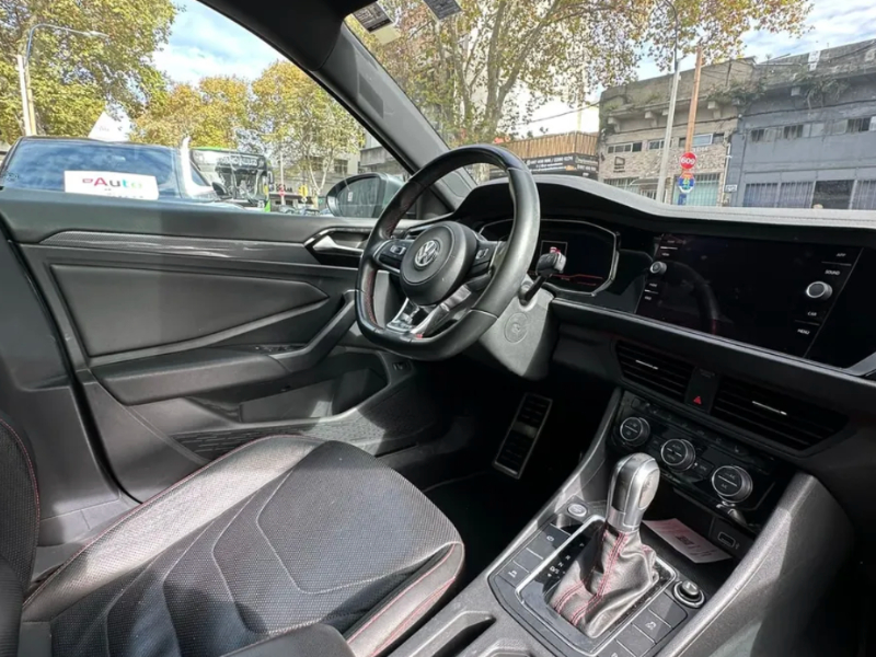 Imagen de  Automática  2020 Volkswagen Vento