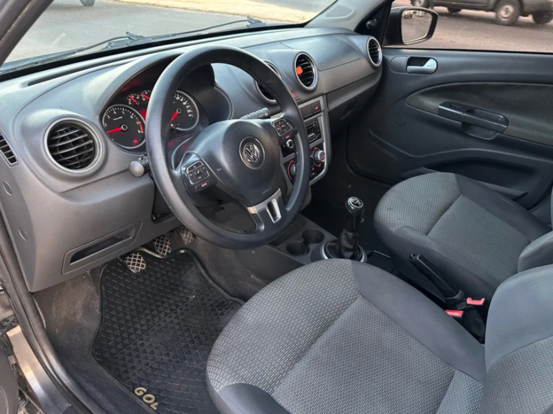 Volkswagen Gol  hatchback ofrecido en Paysandú 