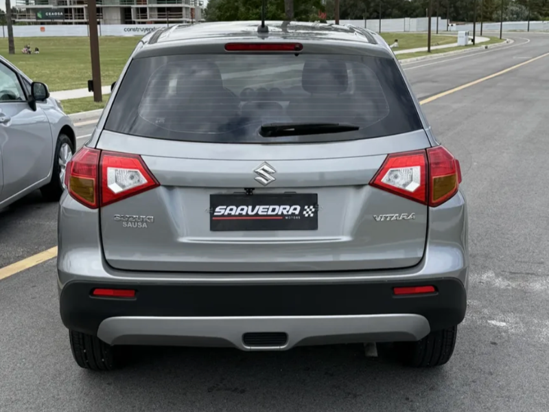 Suzuki Vitara  suv ofrecido en Malvín 