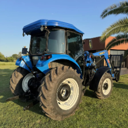 Foto: Tractor New Holland TD5 80 con Pala MX Original