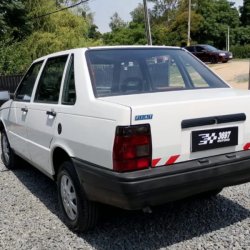 Fiat Duna  sedán ofrecido en Villa Muñoz 